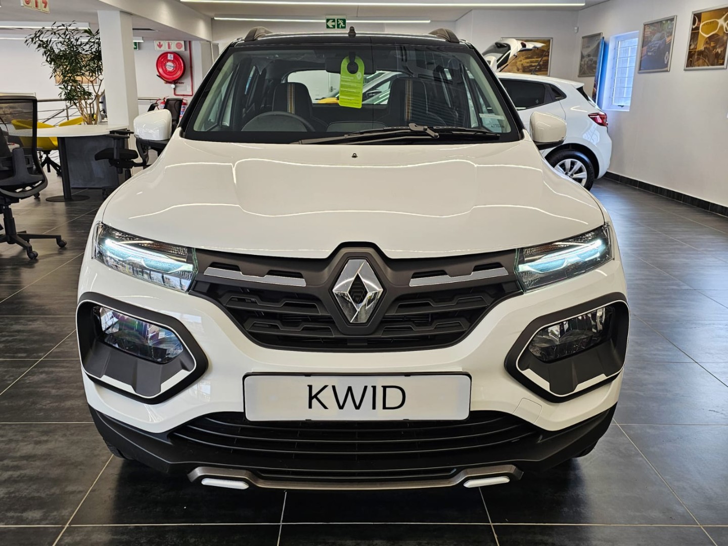 RENAULT KWID 1.0 CLIMBER 5DR, image 2