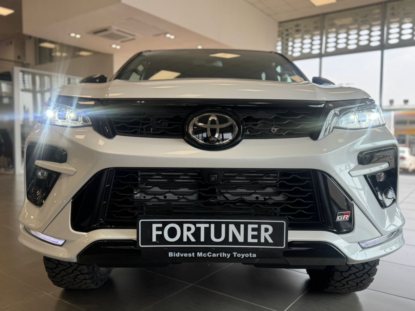 TOYOTA FORTUNER 2.8GD-6 4X4 GR-S A/T, image 1