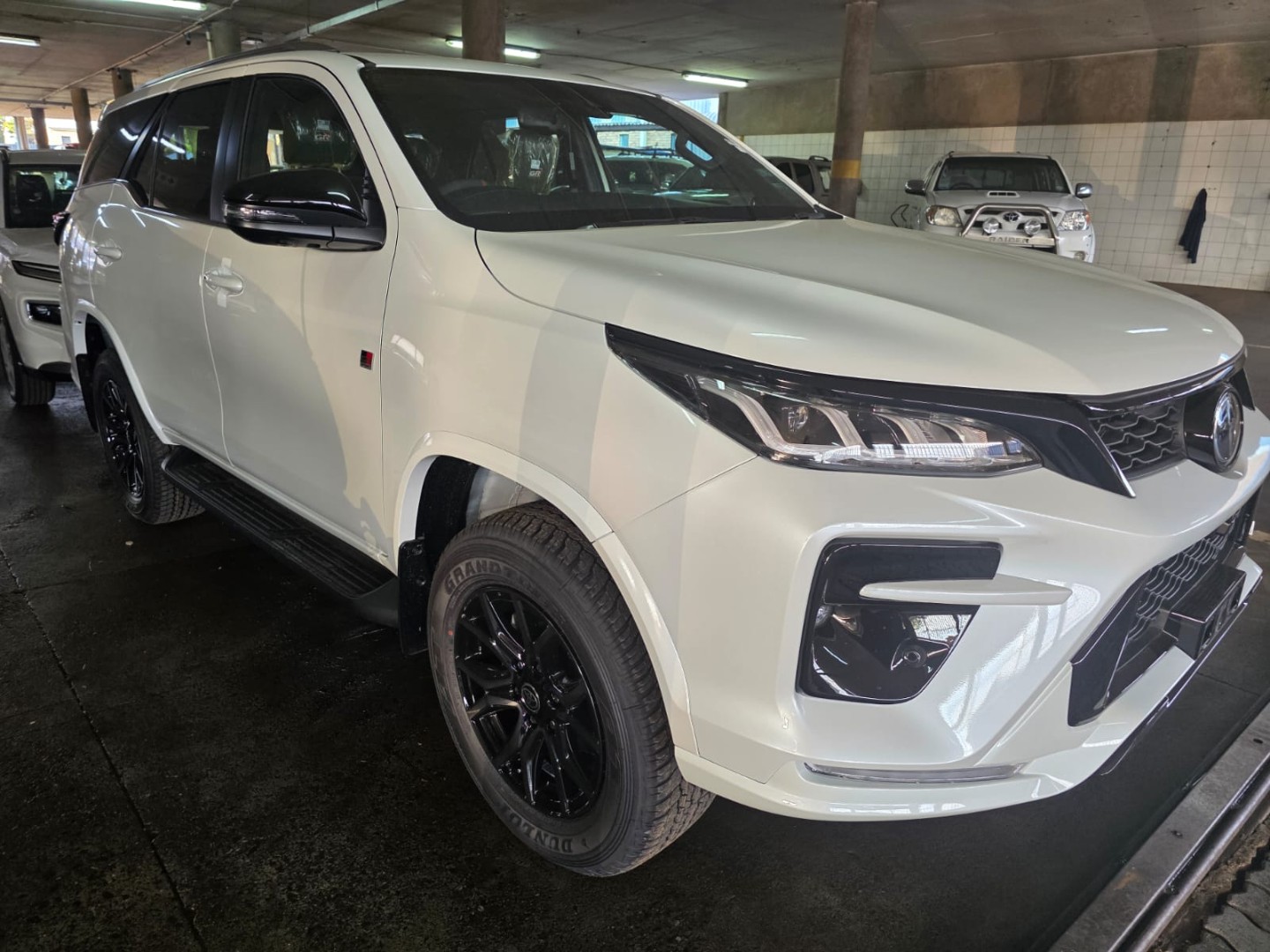 TOYOTA FORTUNER 2.8GD-6 4X4 GR-S A/T, image 2
