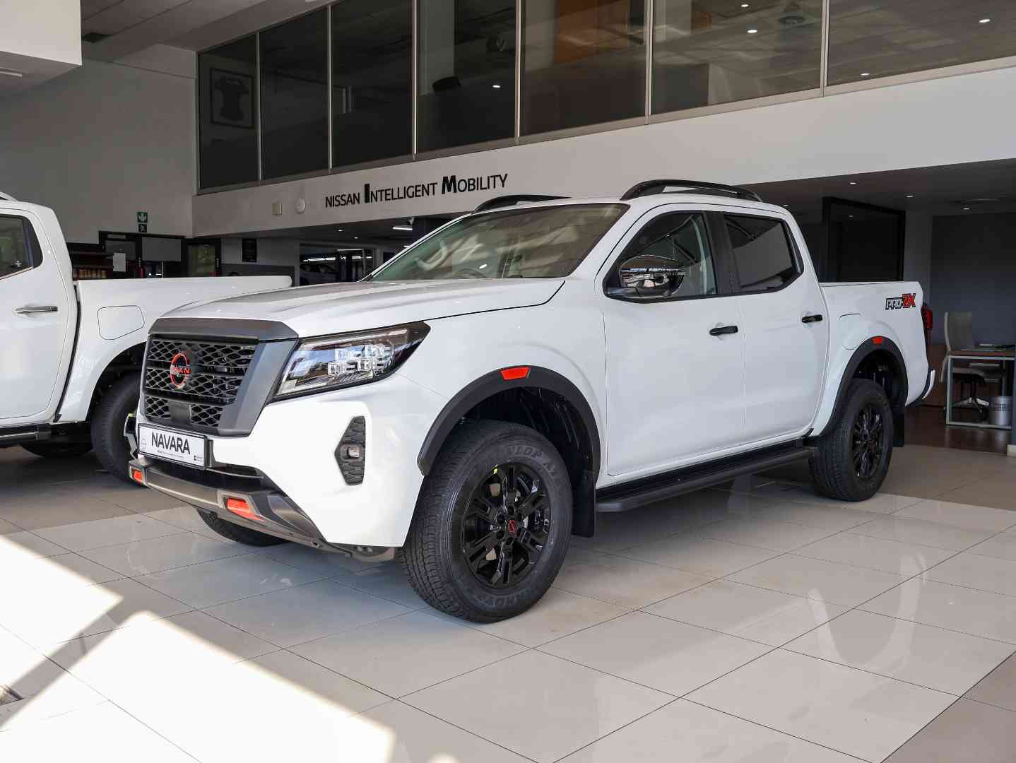 NISSAN NAVARA 2.5DDTi PRO-2X A/T D/C P/U, image 1