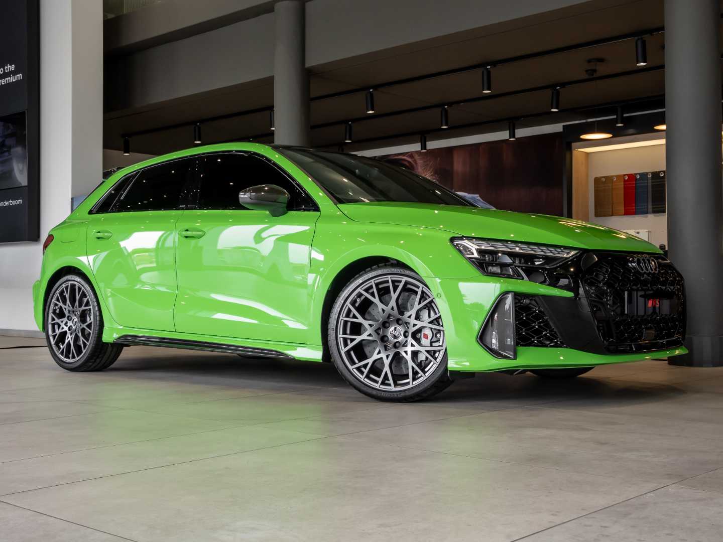 AUDI RS3 SPORTBACK QUATTRO STRONIC CARBON ED, image 2