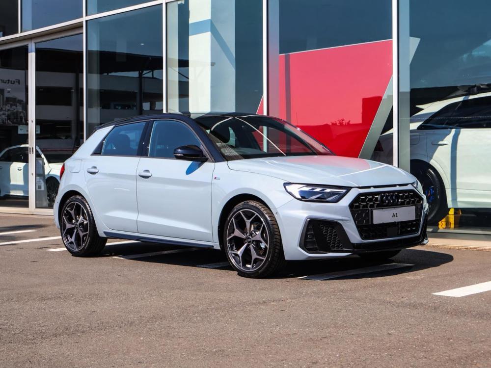 AUDI A1 SPORTBACK 30 TFSI BLACK EDITION S-TRONIC, image 1