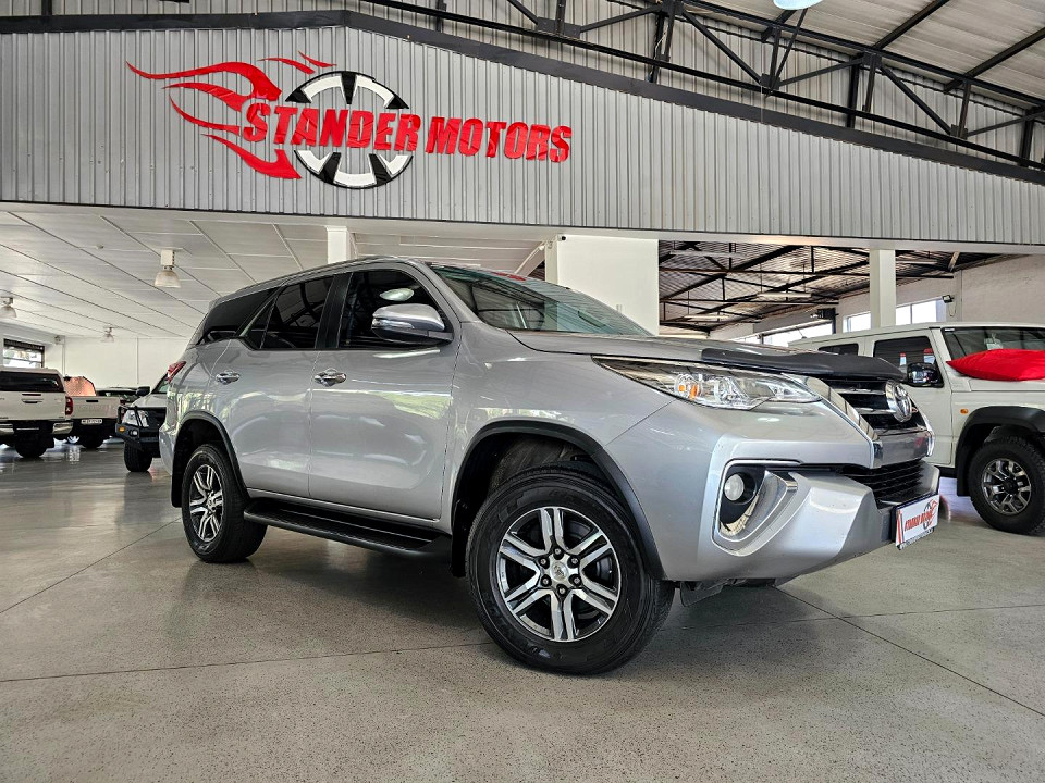 TOYOTA FORTUNER 2.4GD-6 R/B A/T, image 2