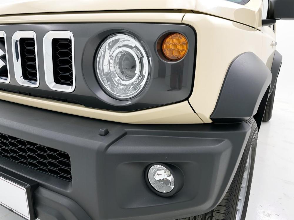 Suzuki Jimny 1.5 GLX Auto 5Dr, image 2