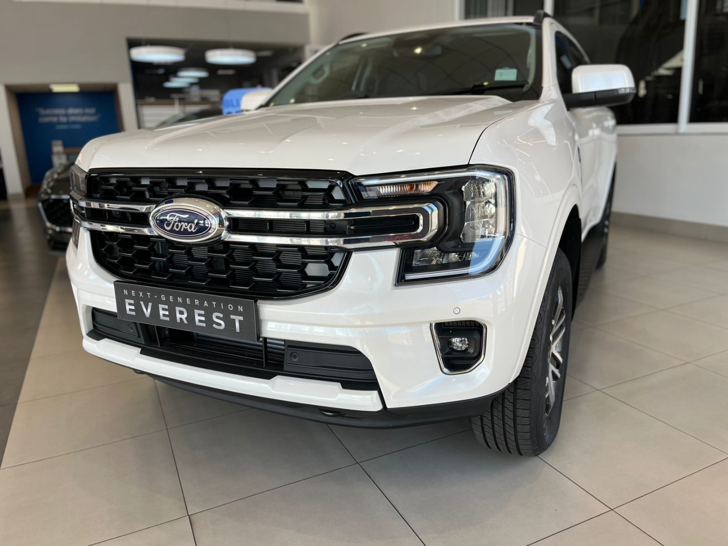 FORD EVEREST 2.0D BI-TURBO XLT A/T, image 2
