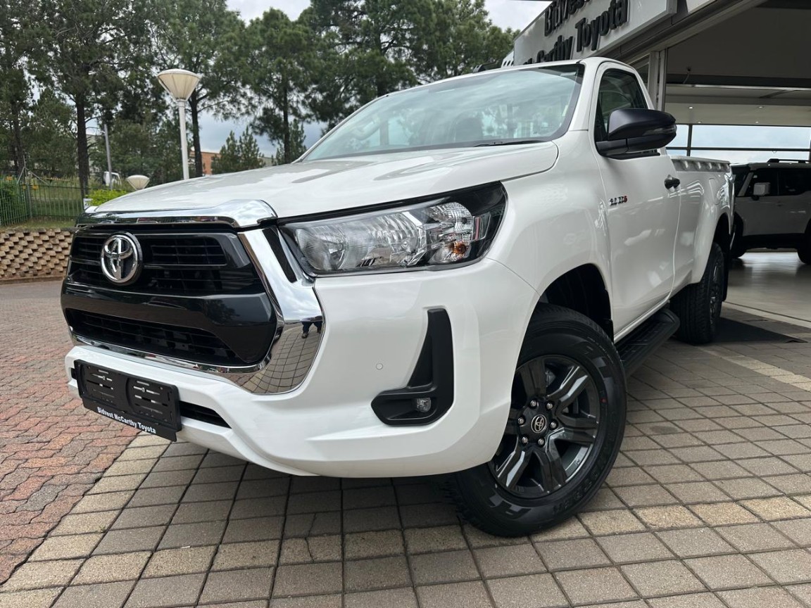 Toyota Hilux 2.4 GD-6 4X4 Raider 6MT, image 1