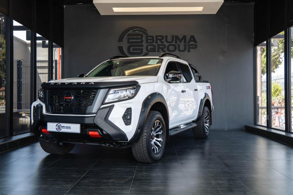 Nissan Navara 2.5DDTi Pro-4X 4X4 Auto D/C P/U, image 1