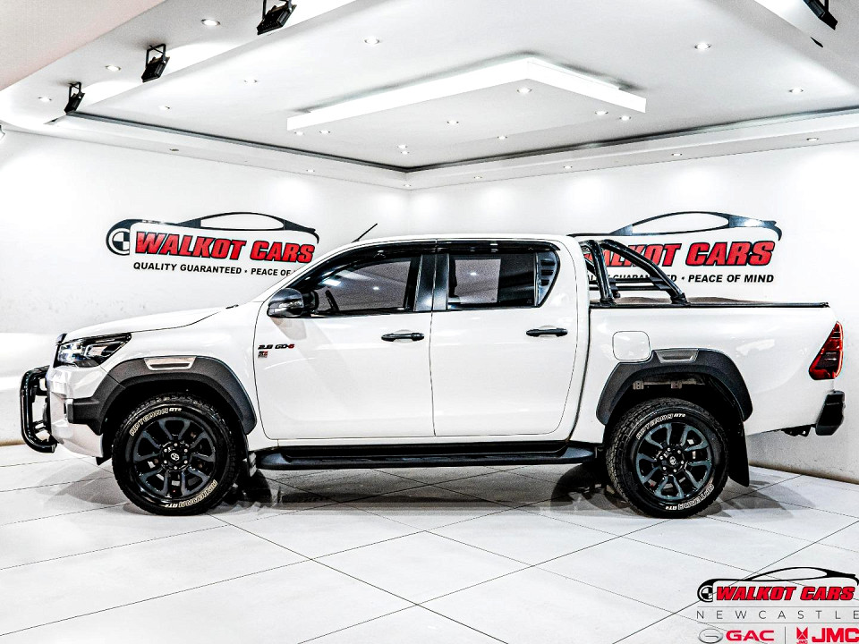 TOYOTA HILUX 2.8 GD-6 RB LEGEND A/T P/U D/C, image 2