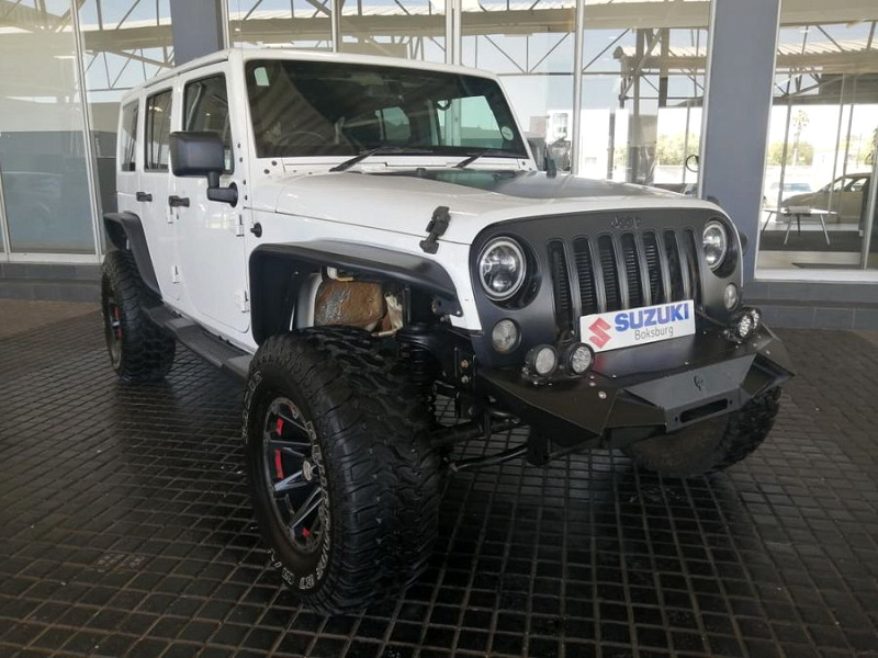 JEEP WRANGLER UNLTD SAHARA 3.6L V6 A/T, image 1