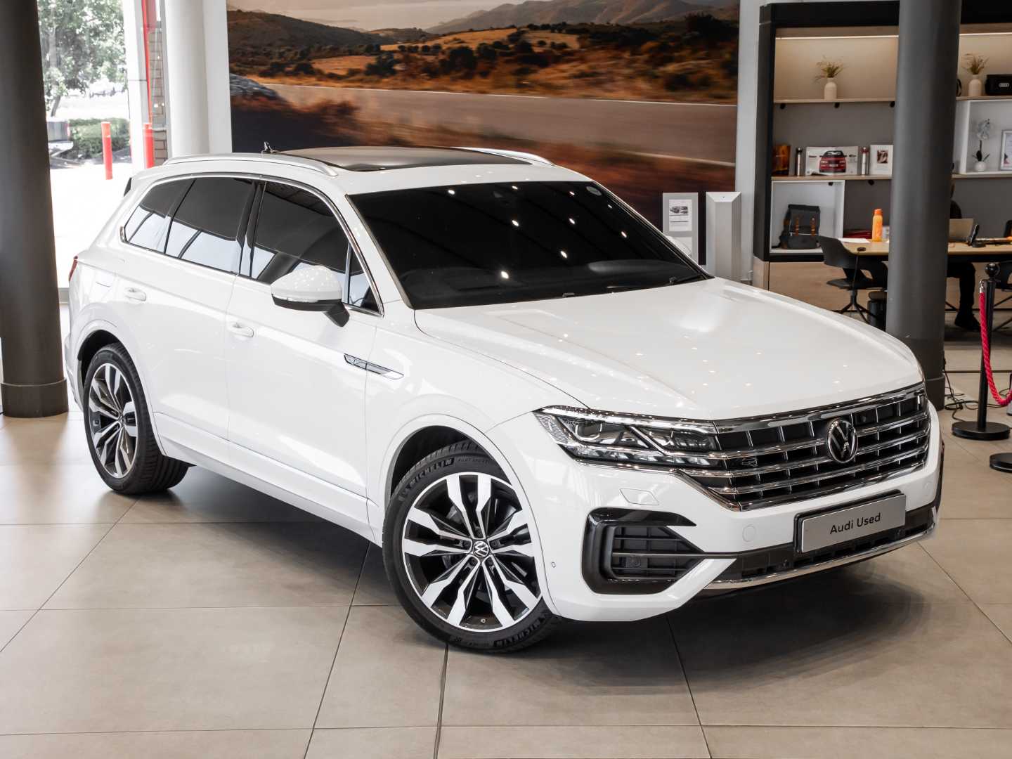 VOLKSWAGEN TOUAREG 3.0 TDI V6 EXECUTIVE, image 1