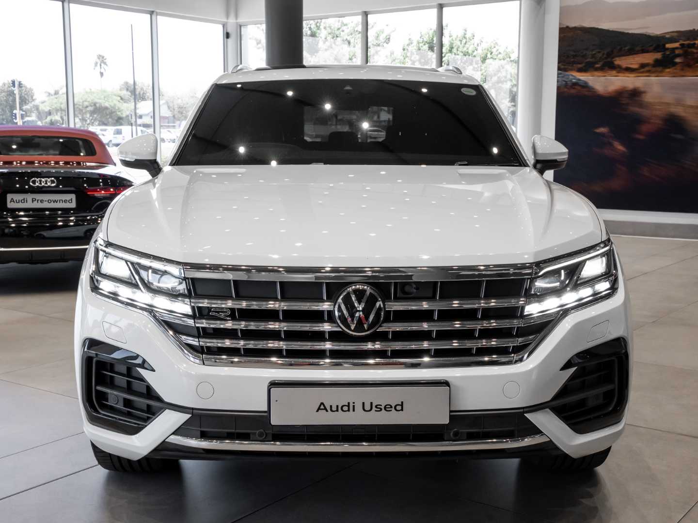 VOLKSWAGEN TOUAREG 3.0 TDI V6 EXECUTIVE, image 2