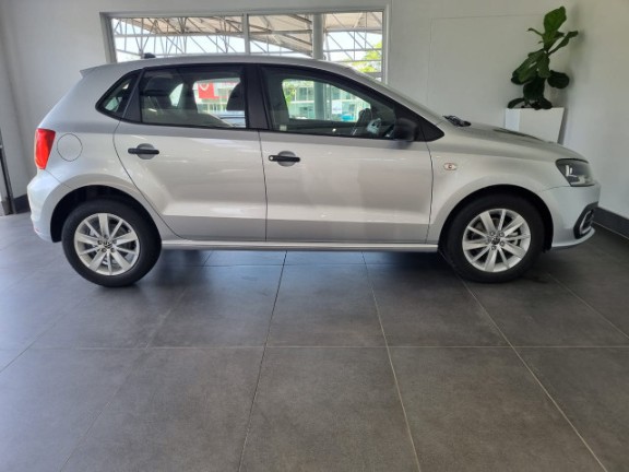 VOLKSWAGEN POLO VIVO 1.4 (5DR), image 2