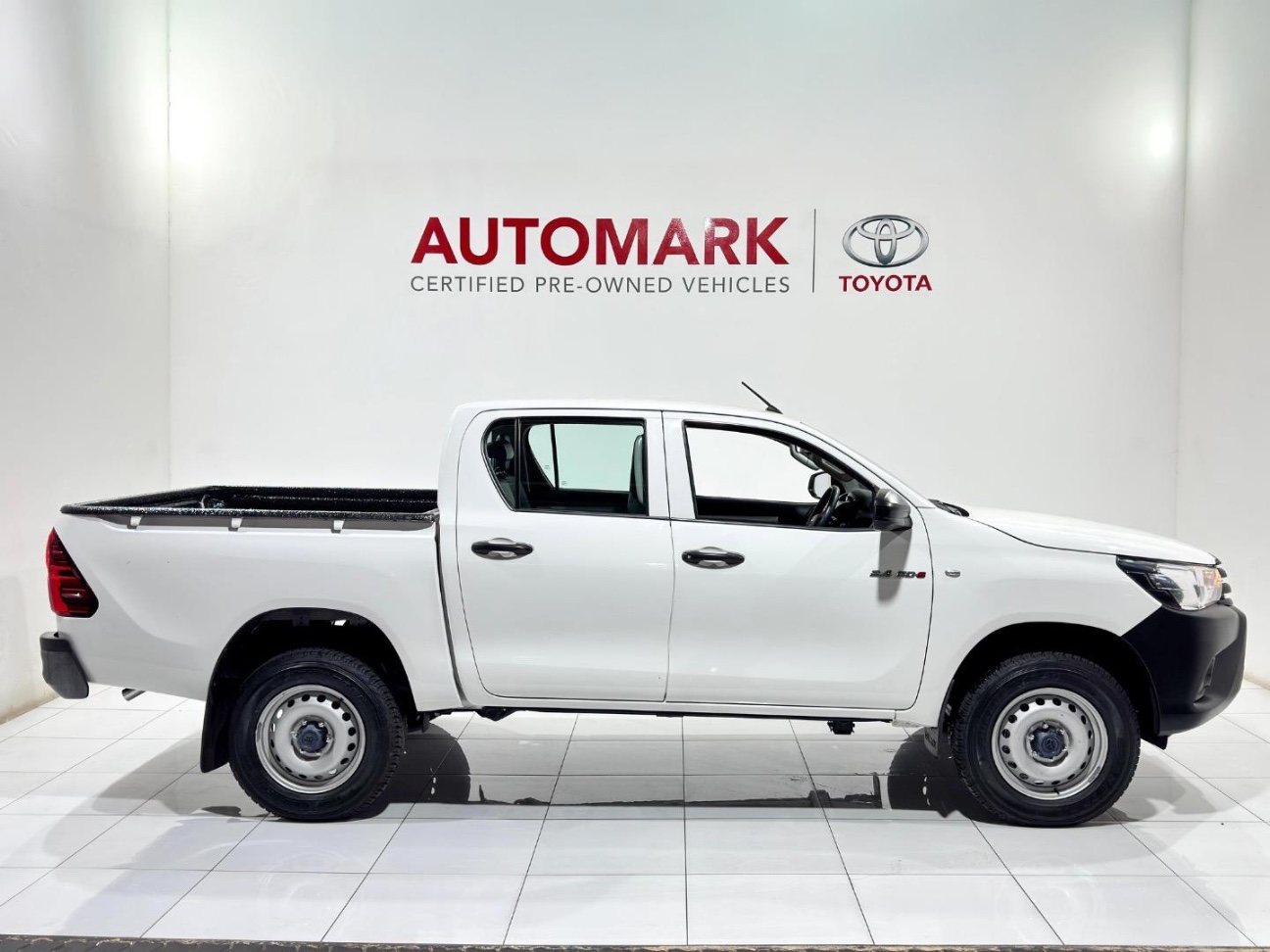 Toyota Hilux Double Cab 2.4GD6 4X4 SR MT, image 1