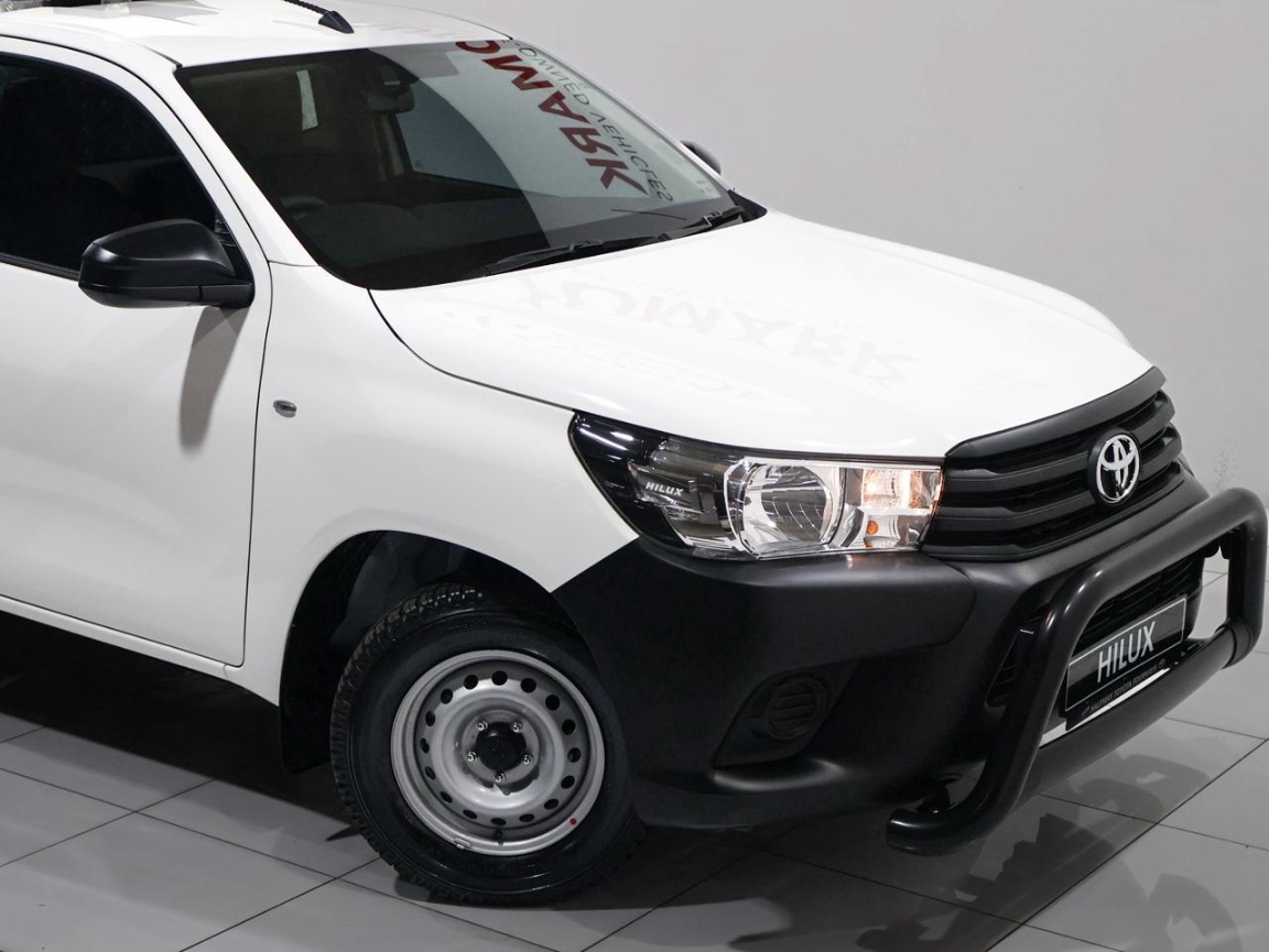 TOYOTA HILUX 2.4 GD S A/C P/U S/C, image 2
