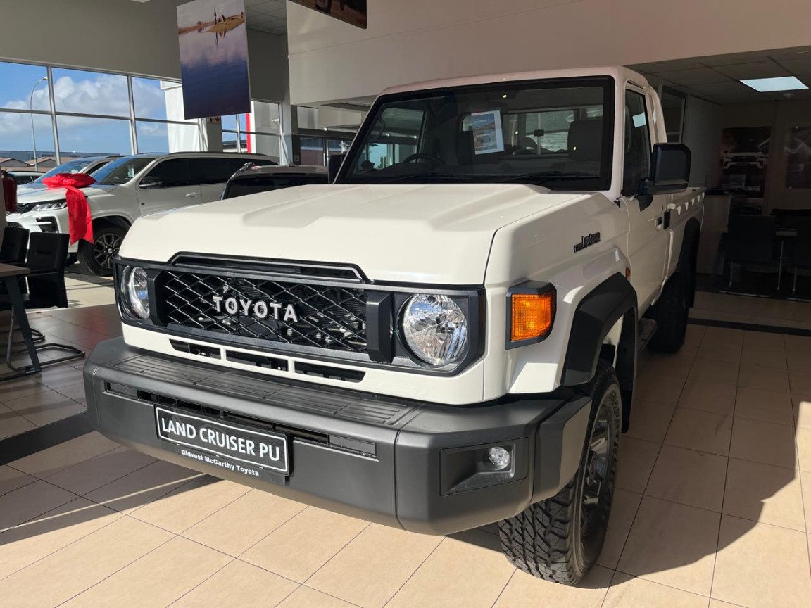 TOYOTA LAND CRUISER 79 4.2D P/U S/C, image 1