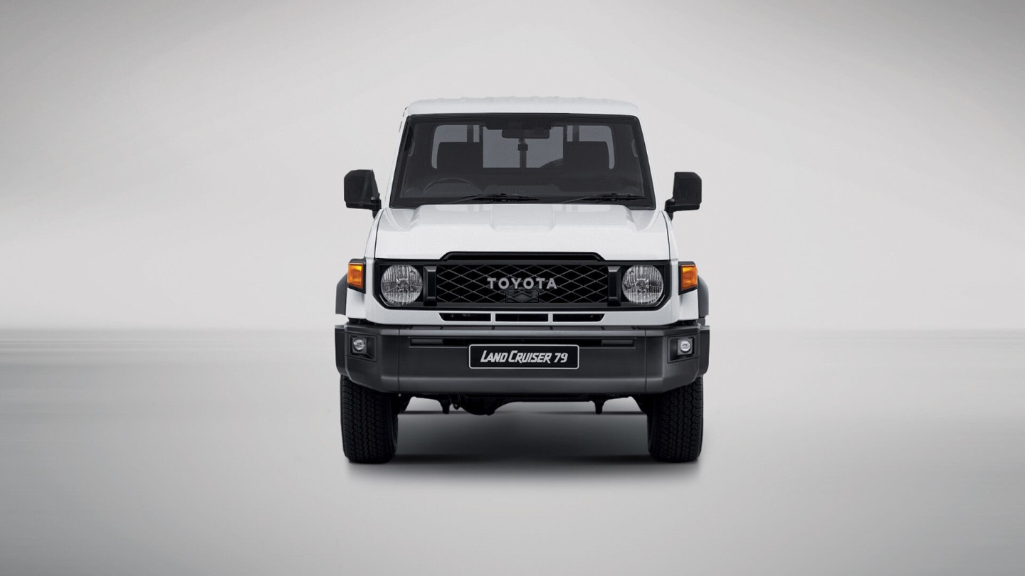 TOYOTA LAND CRUISER 79 2.8 GD-6 P/U S/C A/T, image 1