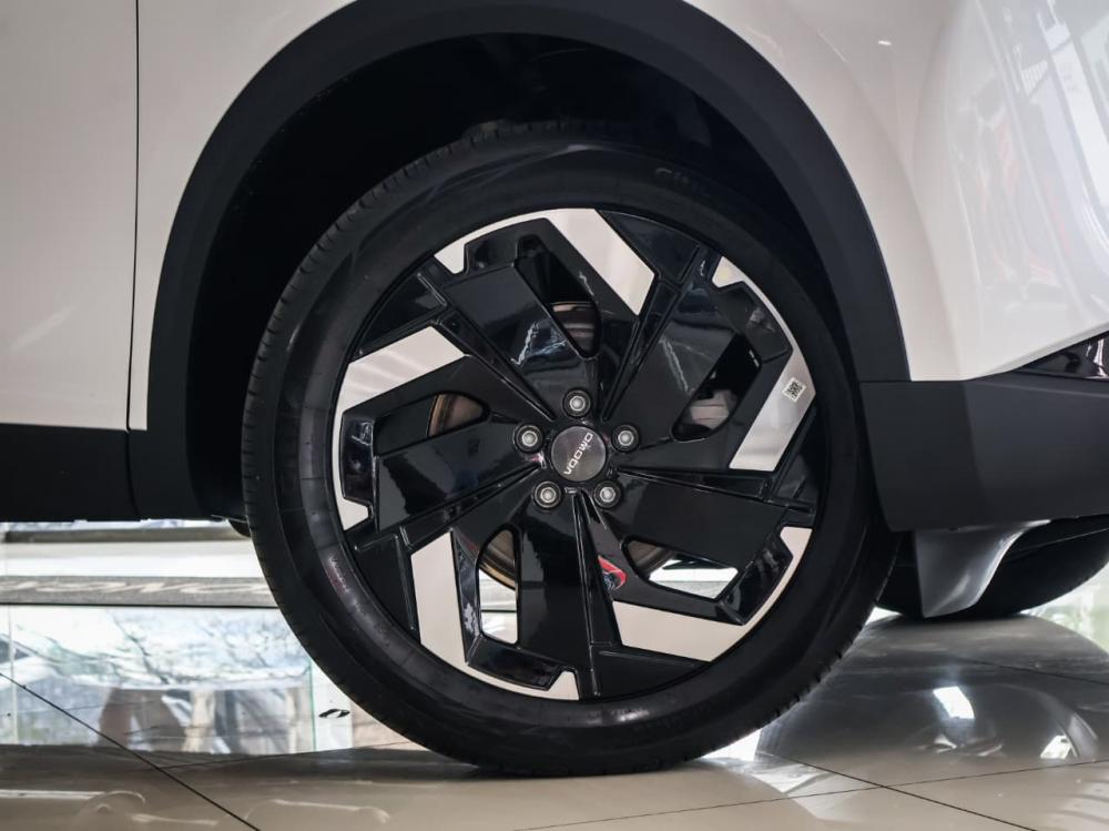 OMODA C7 1.6T Luxury, image 2