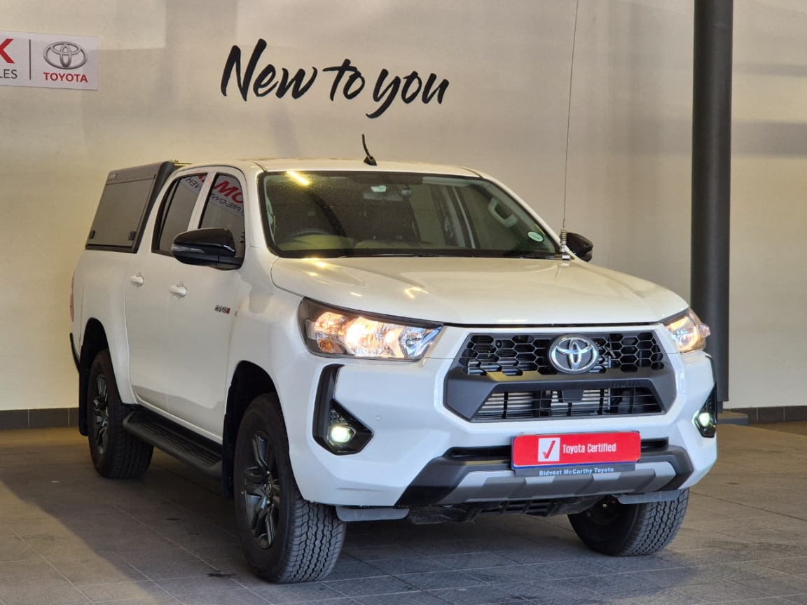 Toyota Hilux Double Cab  2.4GD6 4X4 Raider MT, image 1