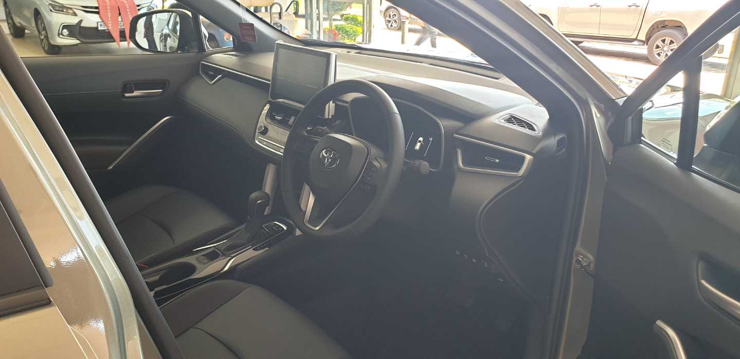 TOYOTA COROLLA CROSS 1.8 XR HYBRID, image 2