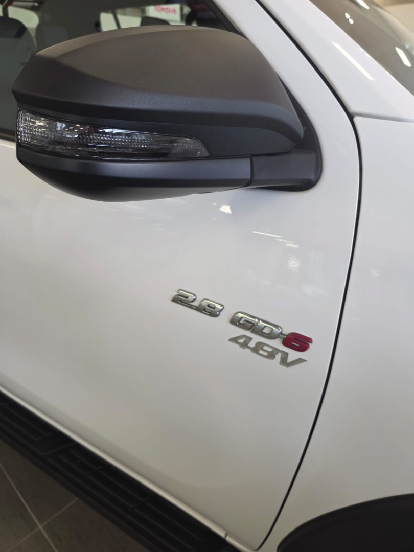 TOYOTA HILUX 2.8 GD-6 RB LEGEND RS A/T P/U D/C (MHEV), image 2