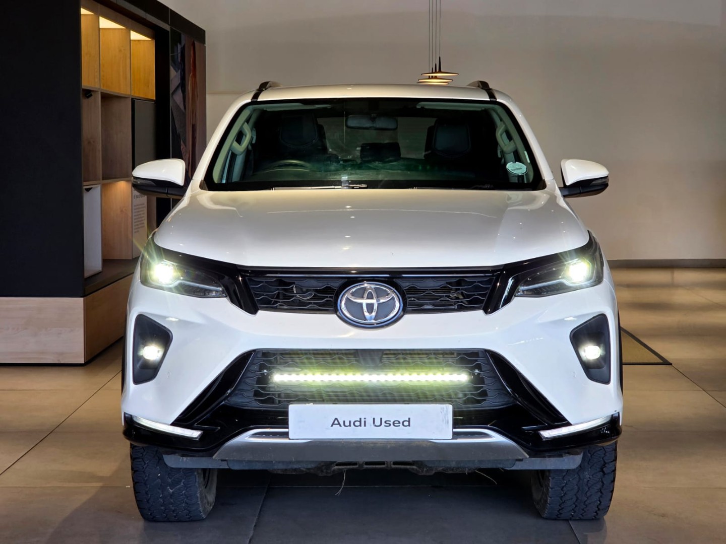 TOYOTA FORTUNER 2.4GD-6 4X4 A/T, image 2