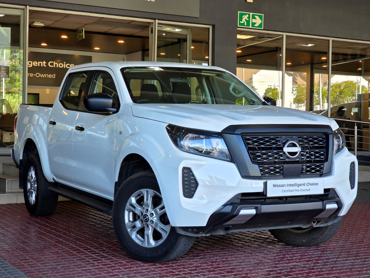NISSAN NAVARA 2.5DDTi SE PLUS D/C P/U, image 1