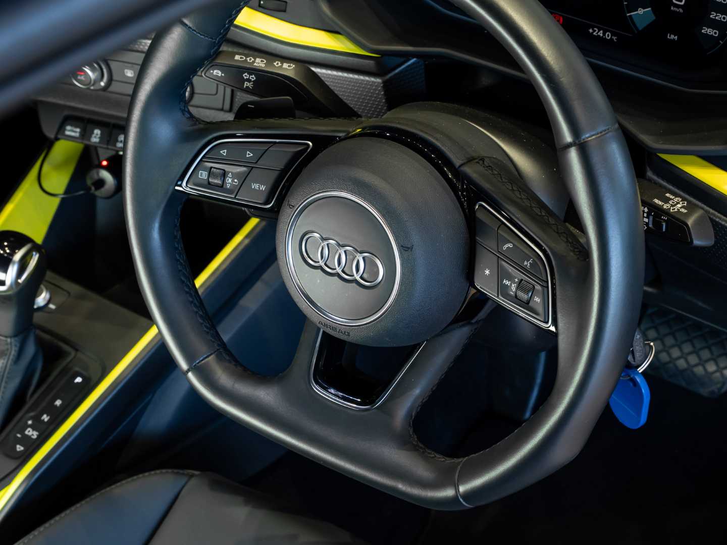 AUDI A1 SPORTBACK 30 TFSI ADVANCED S-TRONIC, image 2