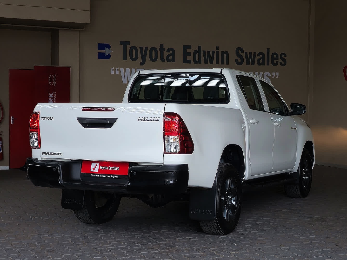 Toyota Hilux Double Cab  2.4GD6 RB Raider AT, image 2