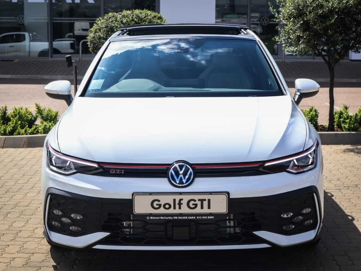 Volkswagen Golf 8 GTi  2.0 TSI DSG, image 2