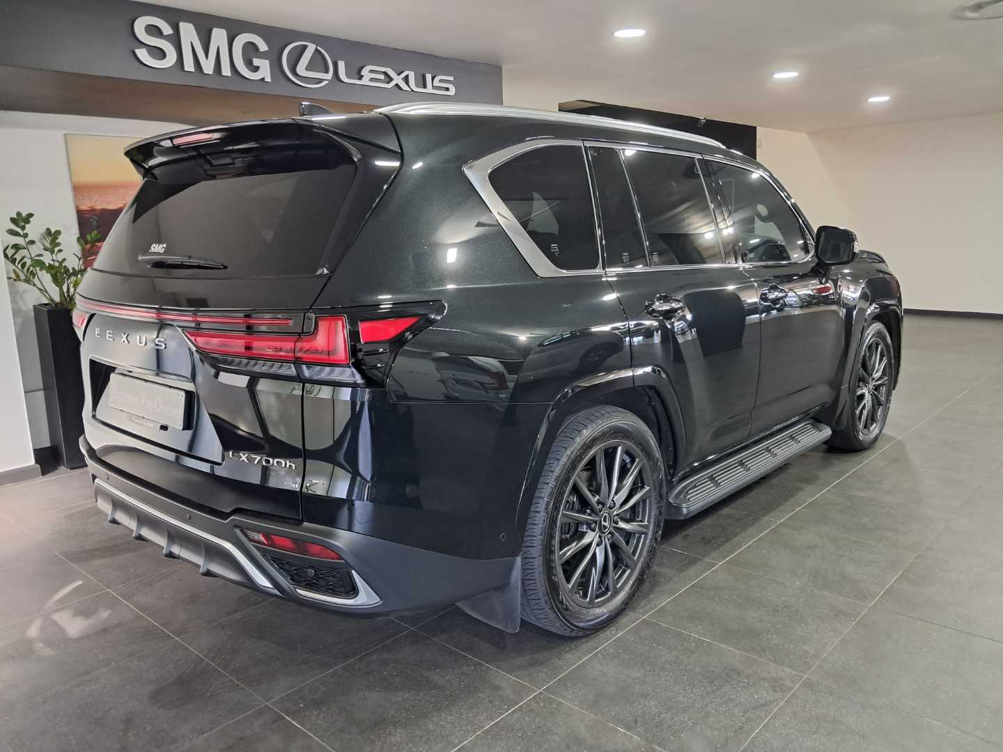 LEXUS LX 700h F SPORT, image 2