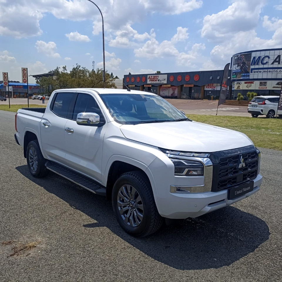 MITSUBISHI TRITON 2.4 Di-DC GLS 4X4 A/T P/U D/C, image 1