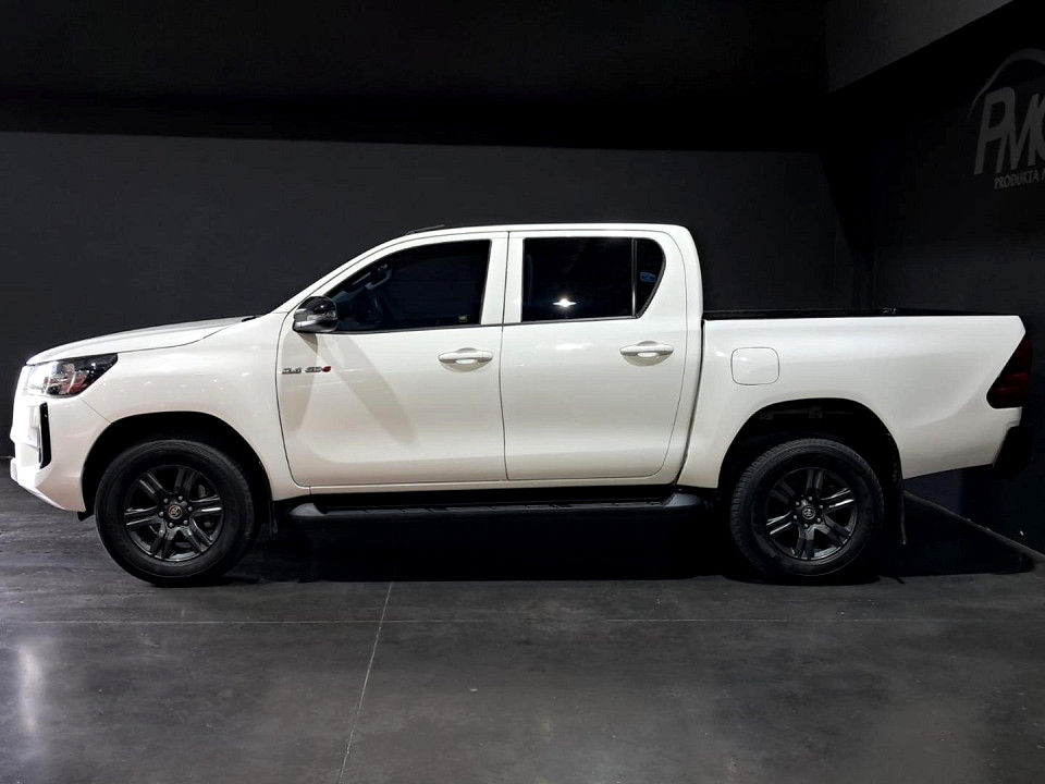 TOYOTA HILUX 2.4 GD-6 RAIDER 4X4 A/T P/U D/C, image 2