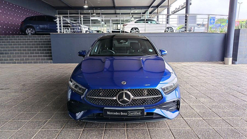 MERCEDES-BENZ A200 (4DR), image 2