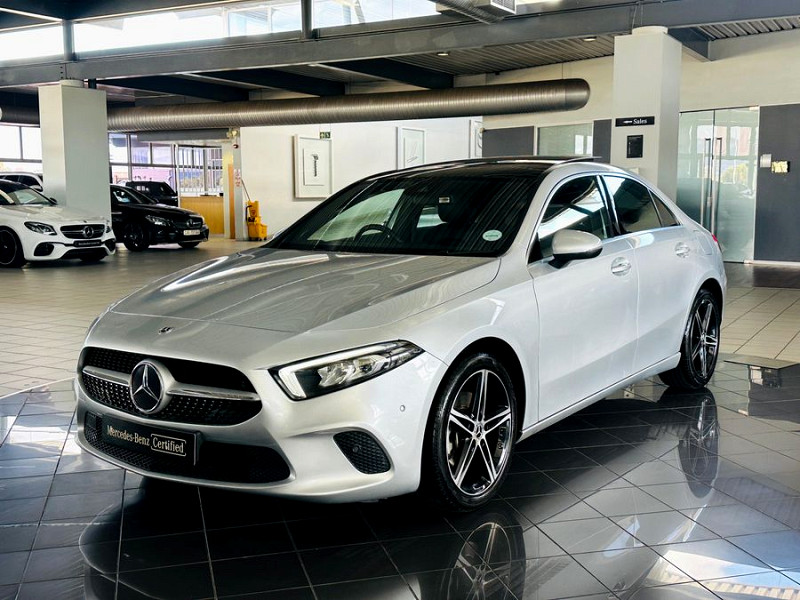 MERCEDES-BENZ A200 (4DR), image 1