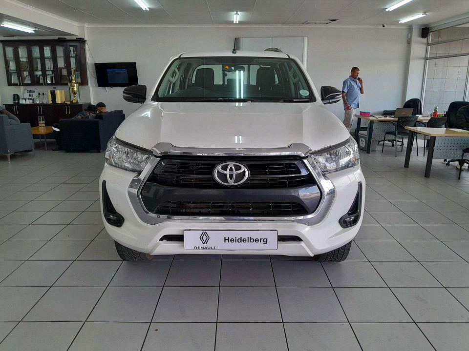 Toyota Hilux Double Cab 2.4GD6 RB Raider MT, image 2