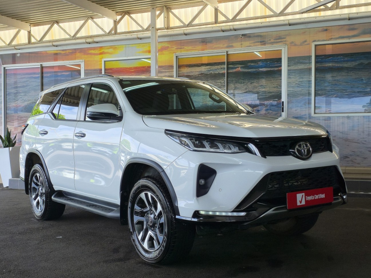 TOYOTA  FORTUNER 2.8GD-6 R/B A/T, image 1