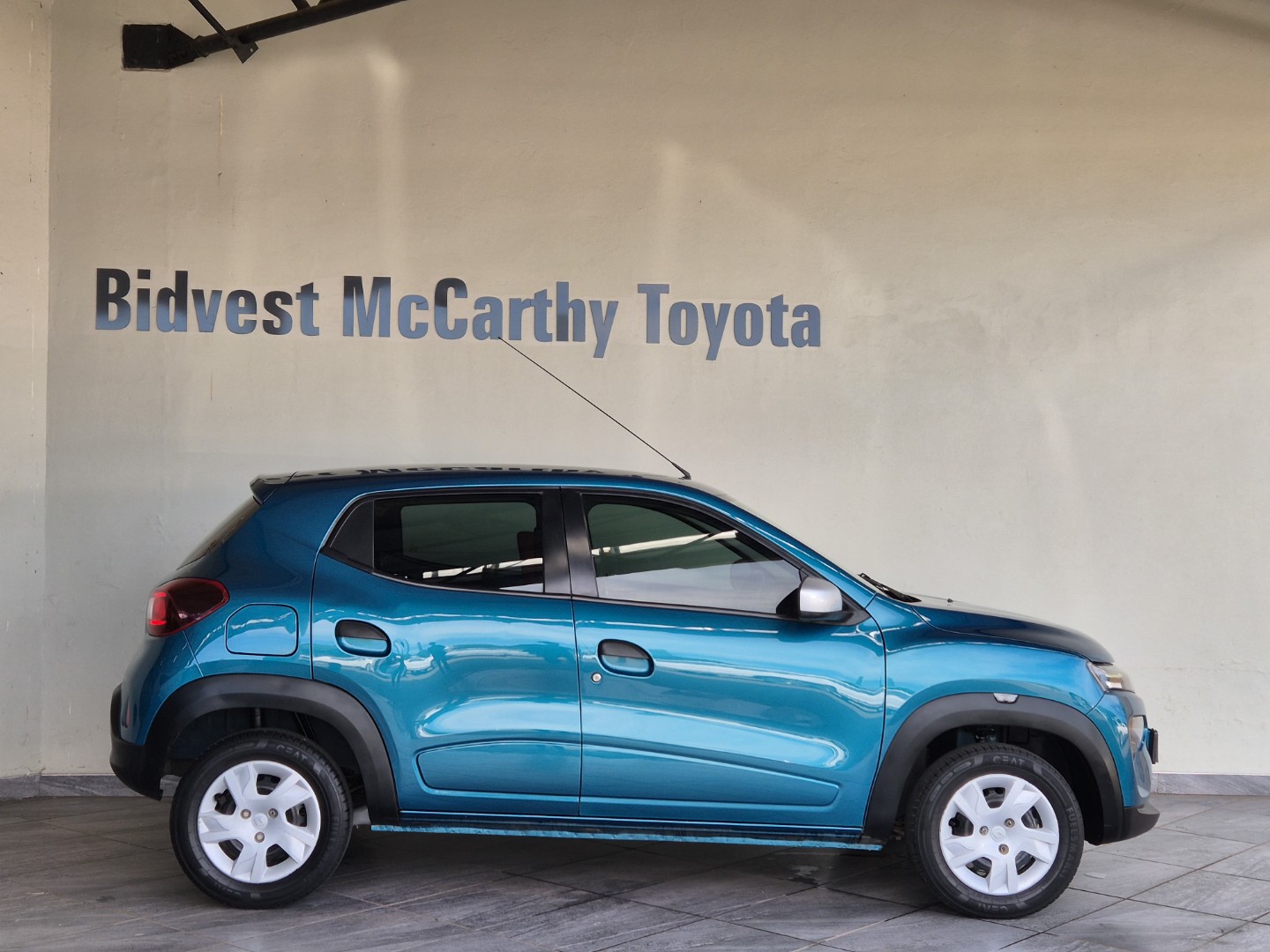 RENAULT KWID 1.0 DYNAMIQUE 5DR AMT, image 2