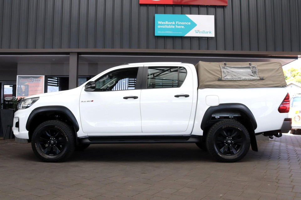 TOYOTA HILUX 2.4 GD-6 RB SRX A/T P/U D/C, image 2