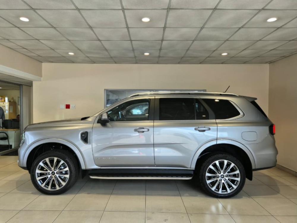 Ford Everest 3.0D V6 Platinum AWD A/T, image 2