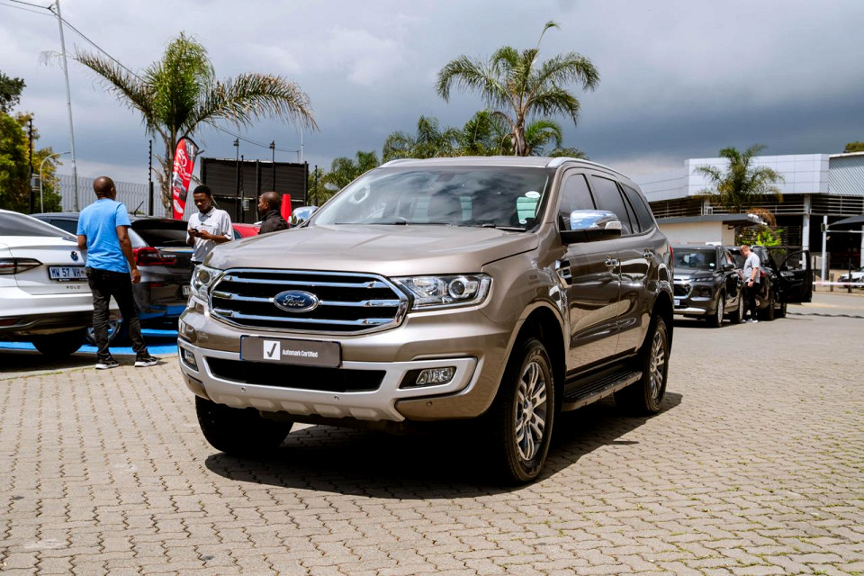 FORD EVEREST 2.0D BI-TURBO XLT A/T, image 2