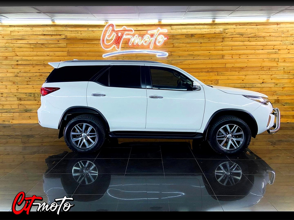 TOYOTA FORTUNER 2.8GD-6 4X4 A/T, image 2