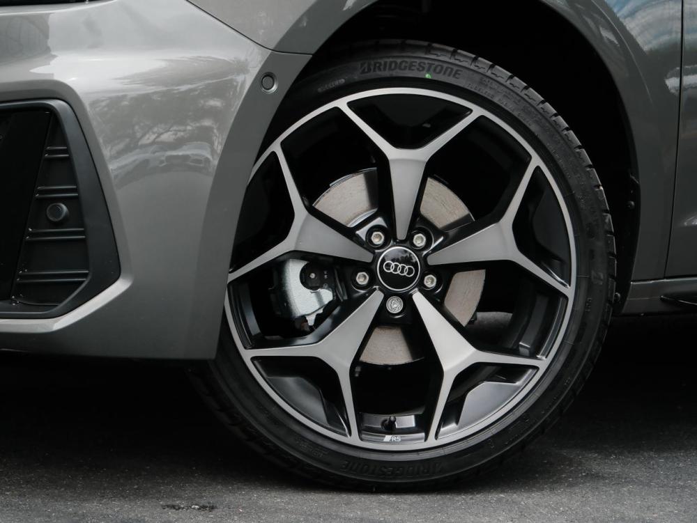 AUDI A1 SPORTBACK 30 TFSI BLACK EDITION S-TRONIC, image 2