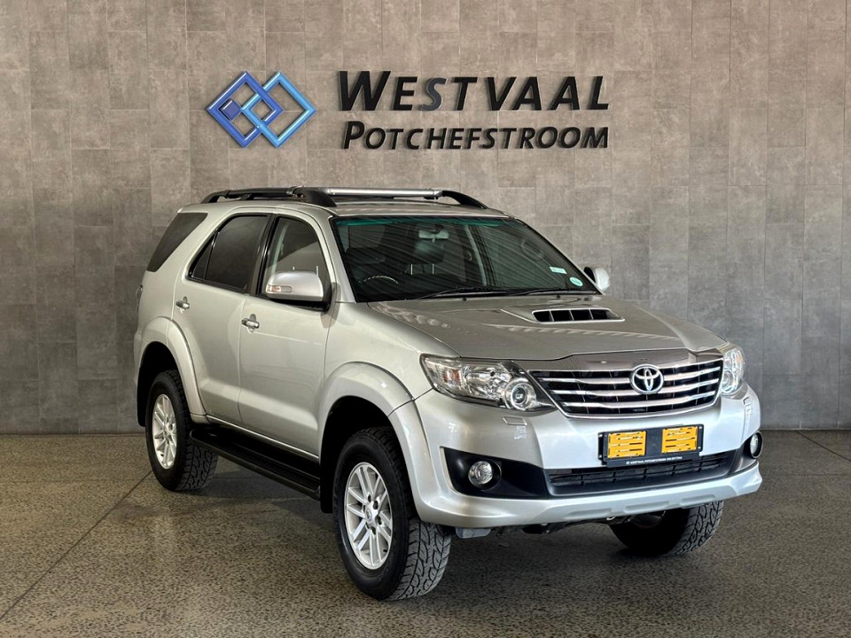 Toyota Fortuner 3.0D-4D 4x4 auto, image 1