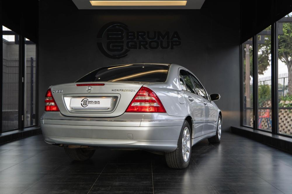 Mercedes-Benz C180 Elegance A/T, image 2