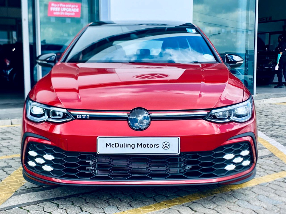 Volkswagen Golf 8 GTi  2.0 TSI DSG, image 2
