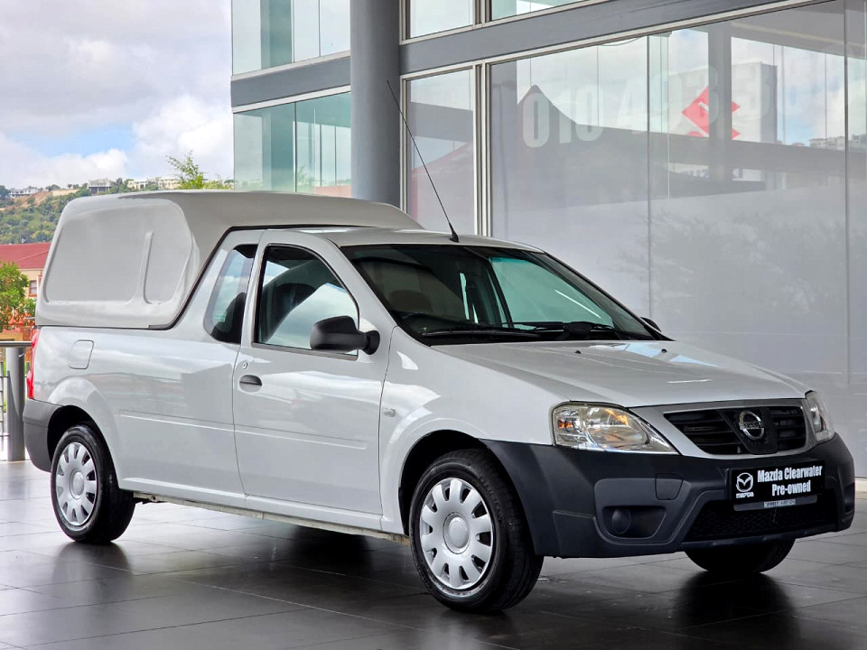 NISSAN NP200 1.6  A/C SAFETY PACK P/U S/C, image 1