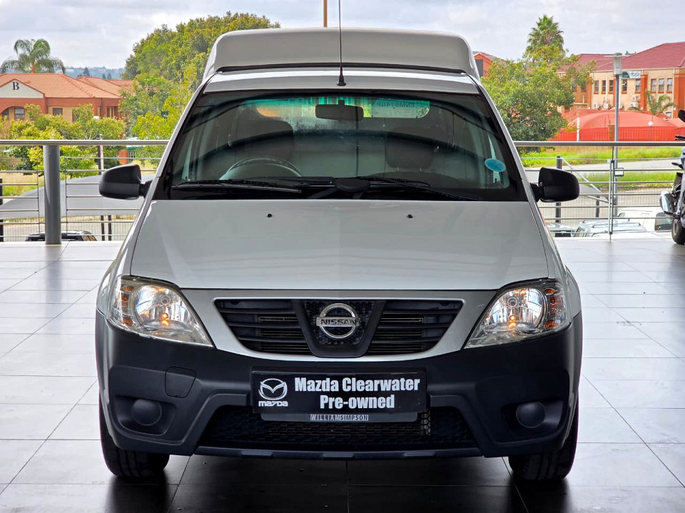 NISSAN NP200 1.6  A/C SAFETY PACK P/U S/C, image 2