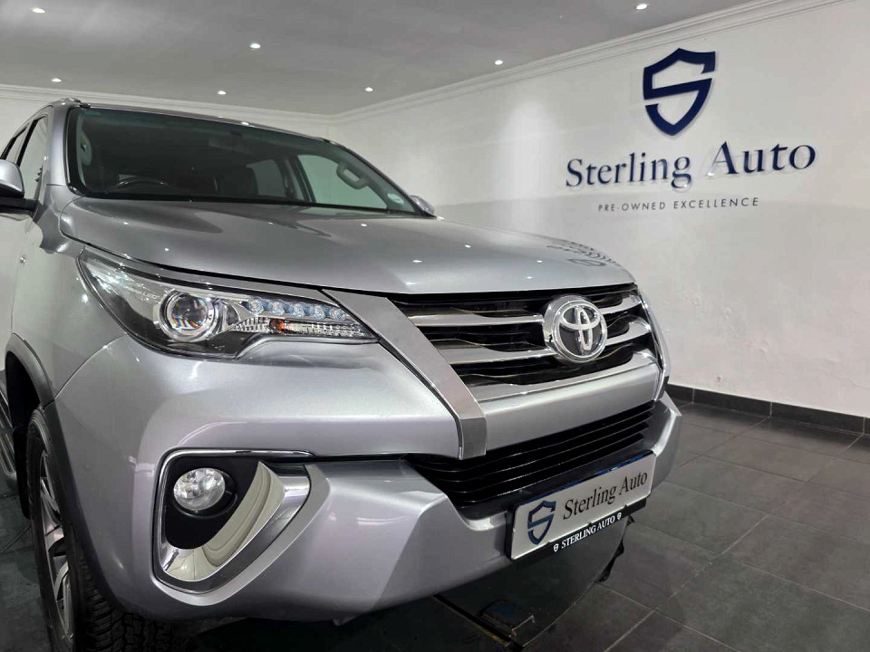 TOYOTA FORTUNER 2.8GD-6 R/B A/T, image 2