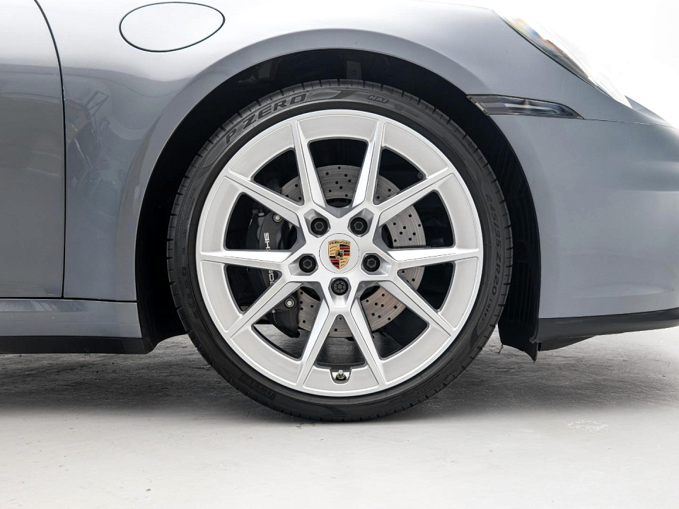 PORSCHE 911 CARRERA (992), image 2