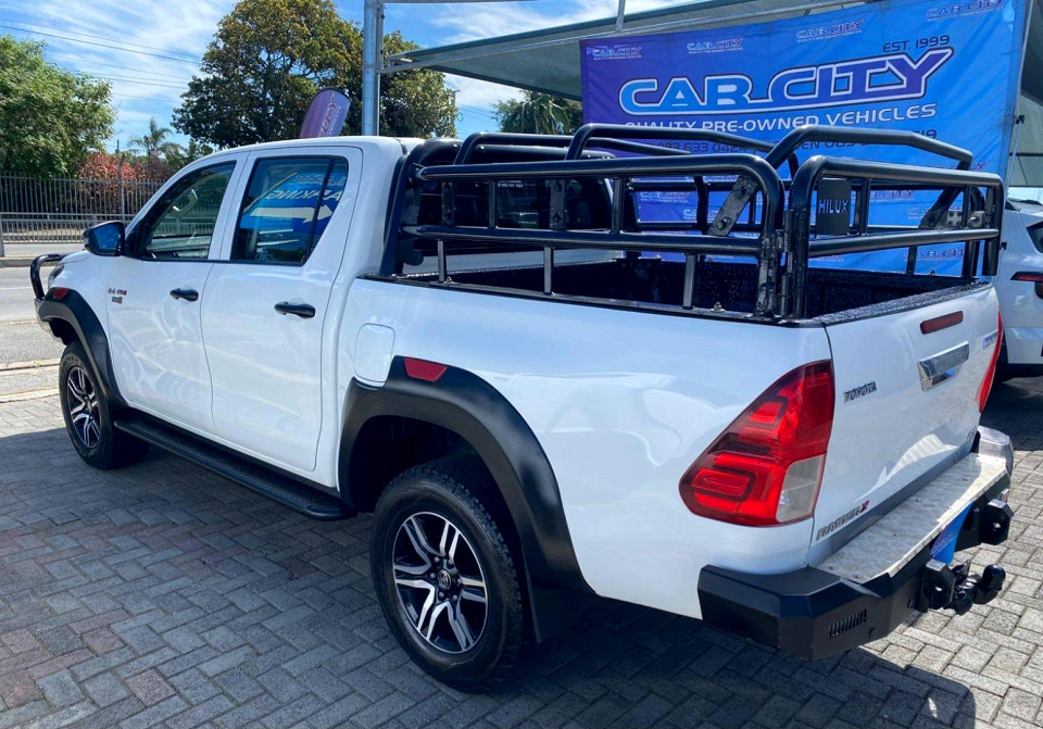 TOYOTA HILUX 2.4 GD-6 RAIDER X 4X4 A/T P/U D/C, image 2